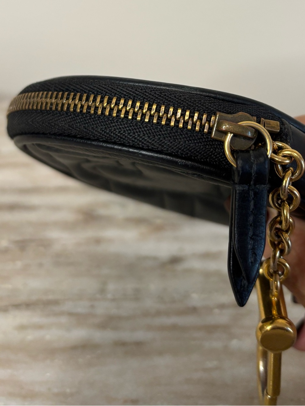 Gucci GG Marmont Round Coin Purse Black Matelasse Leather - Picture 7 of 8